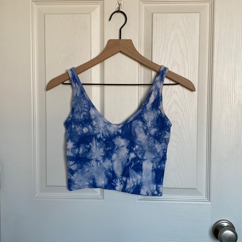 Aura Athletica crop top - v neck - blue tie dye